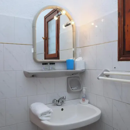 Korali Stafilos Apartman