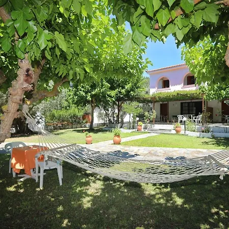 Korali Stafilos Apartman *