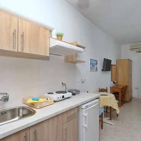 Apartment Korali Stafilos