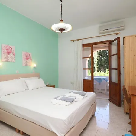 Korali Stafilos * Sztáfilosz