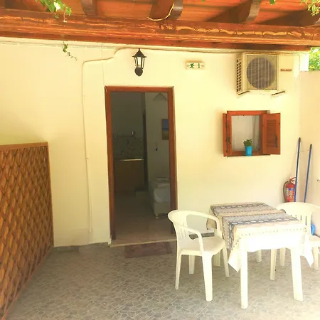 Apartament Korali Stafilos *